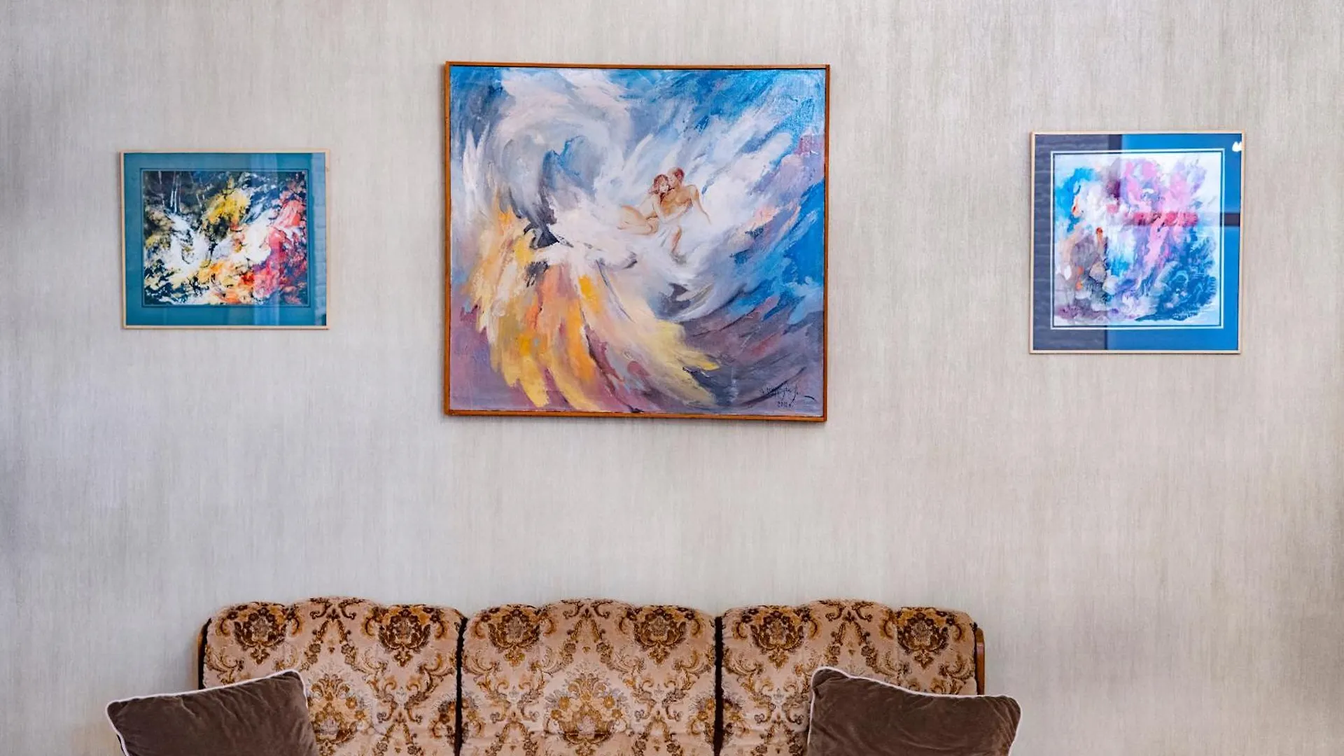 Апартаменты Old City Center- Adventurous Apt Hosted By Giorgio Тбилиси Грузия